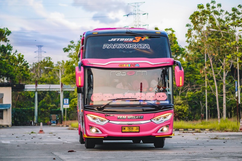 Jenis Bus Pariwisata Berdasarkan Kapasitas dan Ukurannya